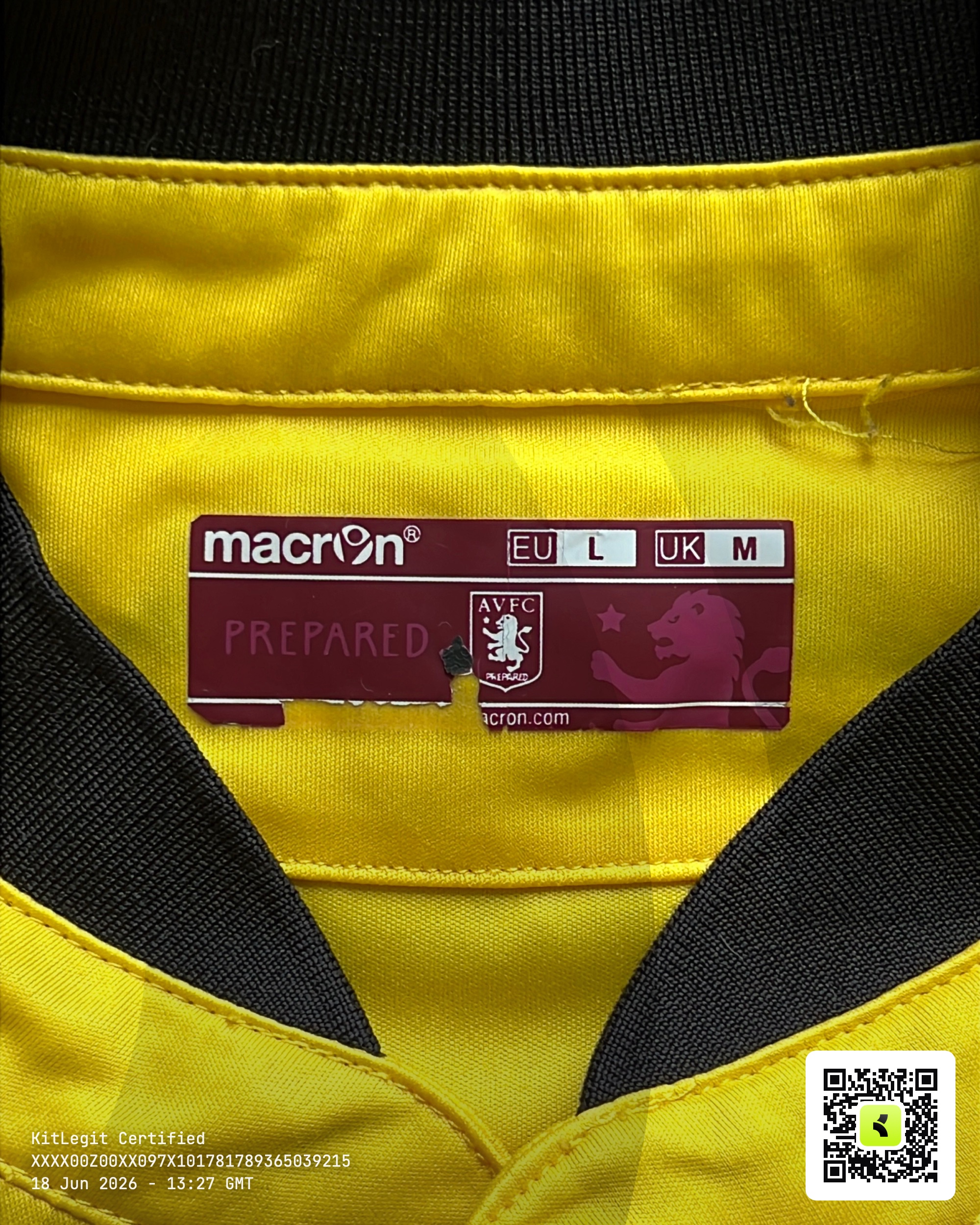 Neck label