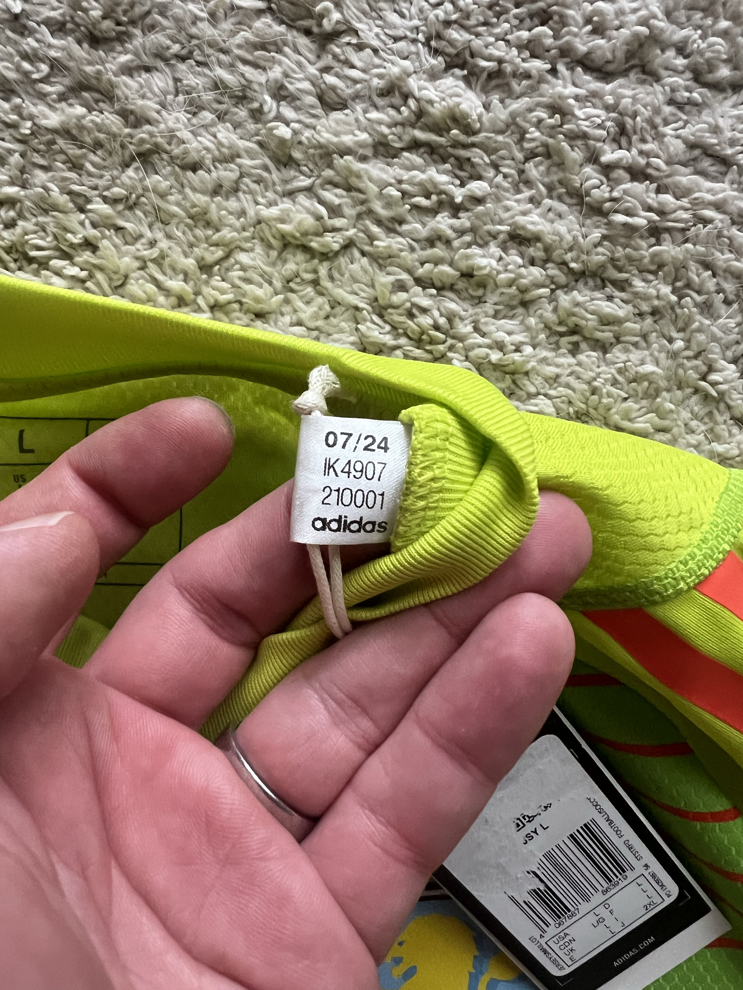 Authenticity evidence image of Aston Villa 2024/25 Adidas GK 4 Goalkeeper Pro Shirt (Acorns) - Men's Large