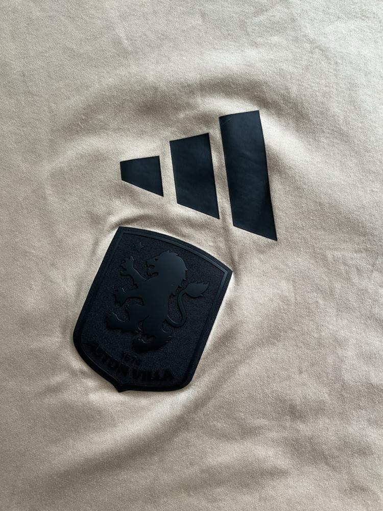 Logo and crest