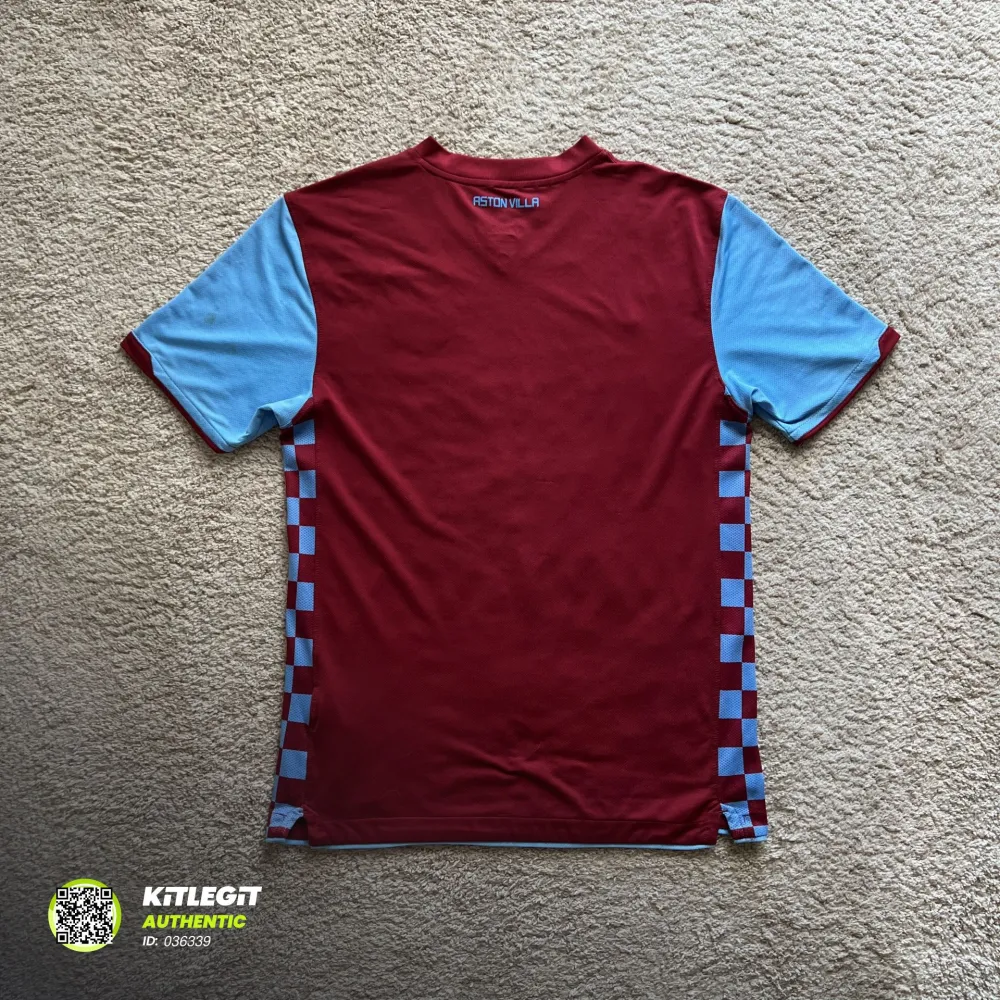 Rear view of Aston Villa 2010/11 Nike Home Shirt (FX Pro) - Men's Medium