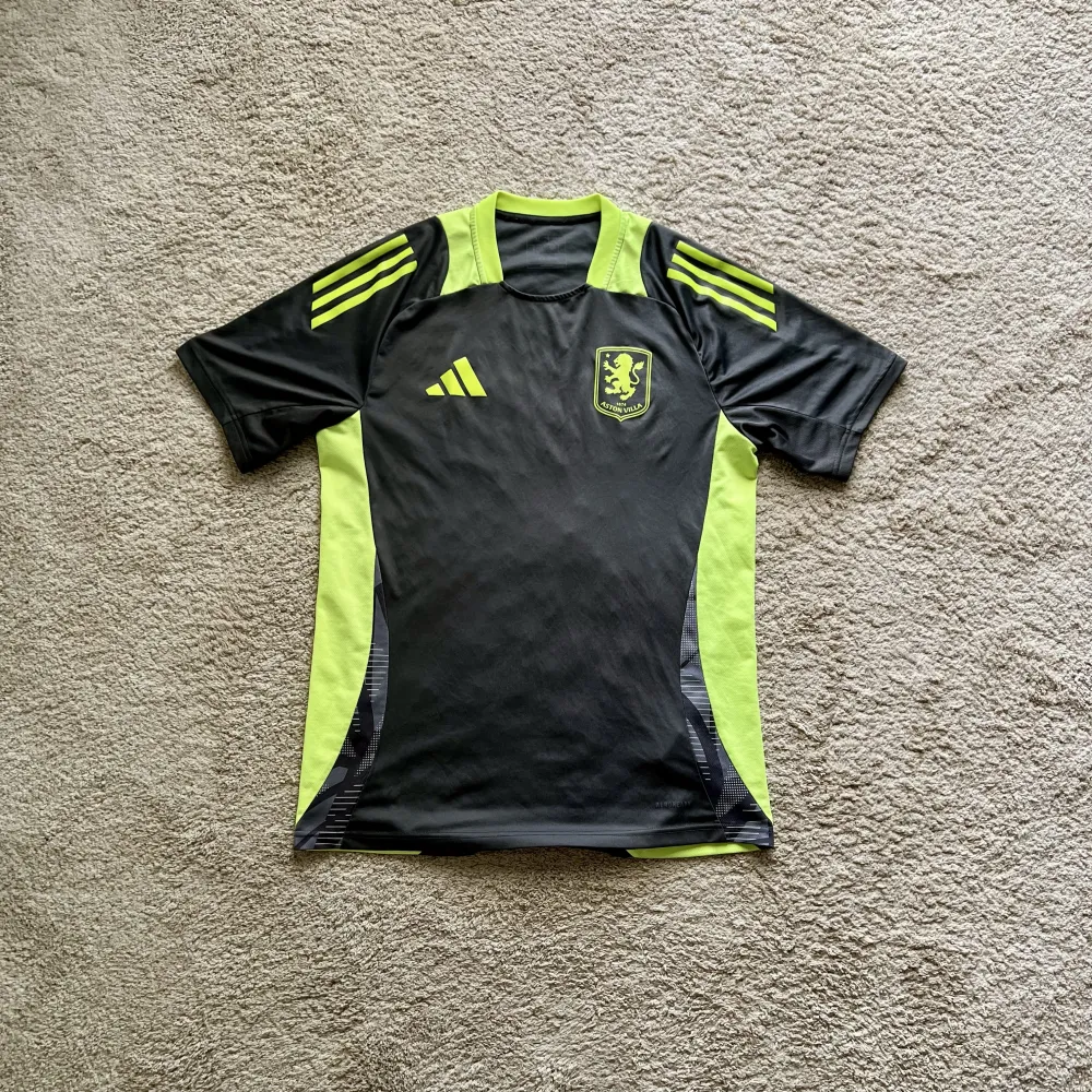 Front view of Aston Villa 2024/25 Adidas 1 Training Shirt - Men's Medium