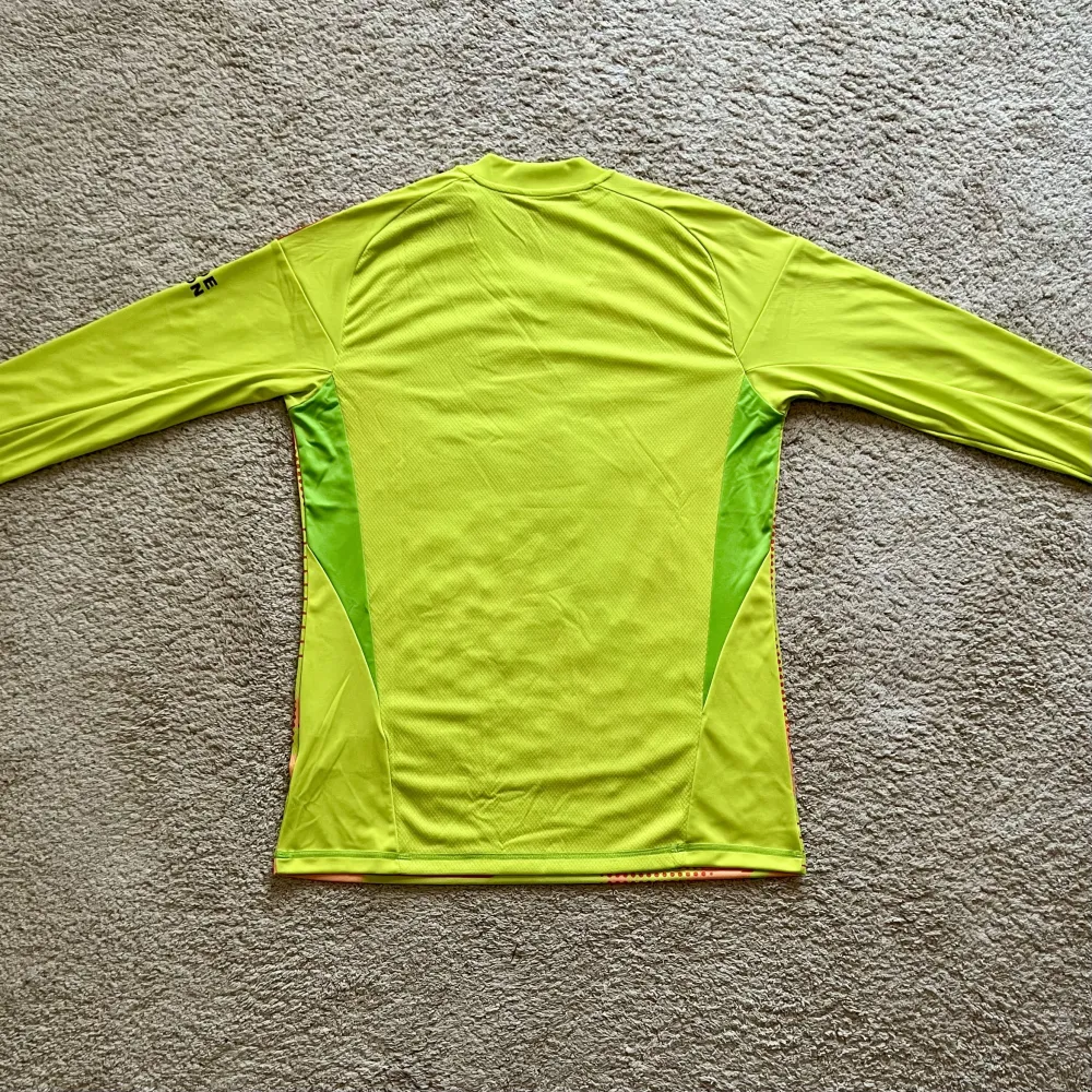 Rear view of Aston Villa 2024/25 Adidas GK 4 Goalkeeper Shirt (Betano) - Men's Medium