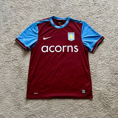 Front view of Aston Villa 2009/10 Nike Home Shirt (Acorns) - Men's Medium
